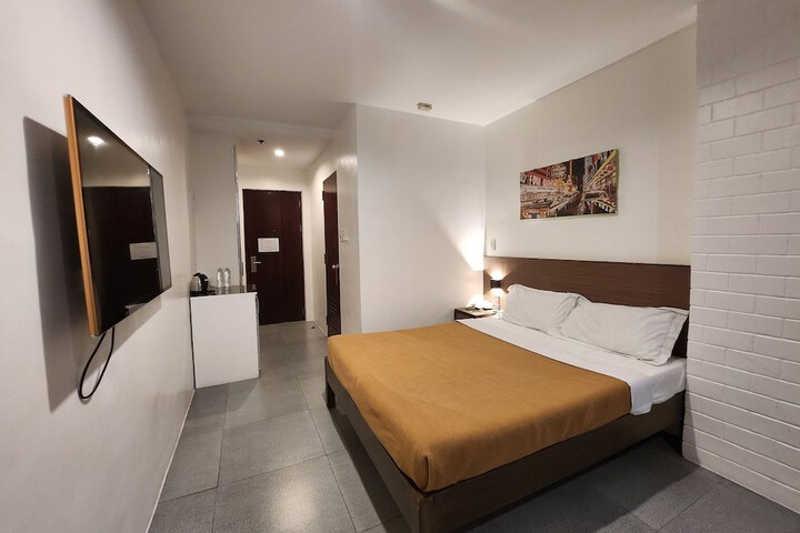 Room 16 of 43