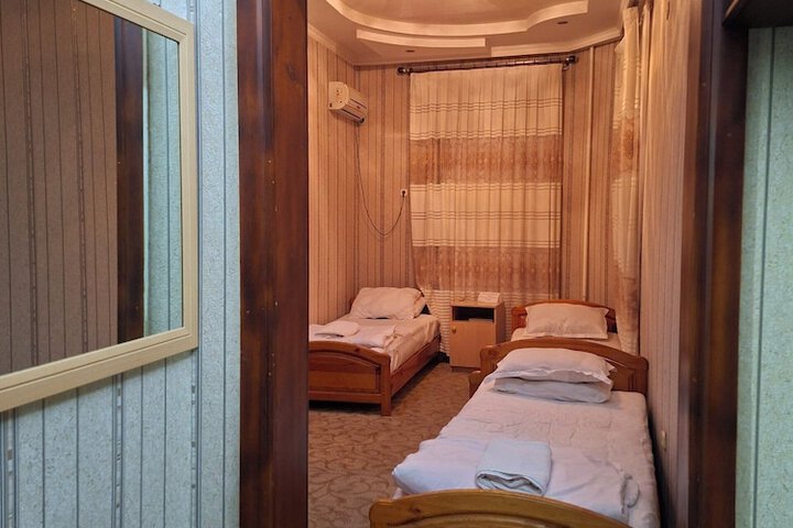 Room 6 of 20