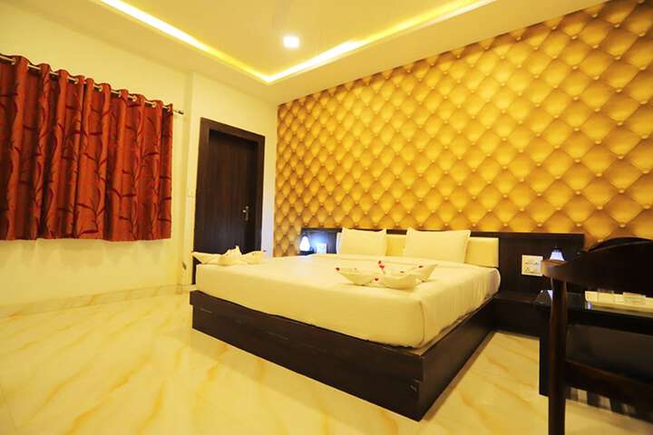 Room 6 of 36