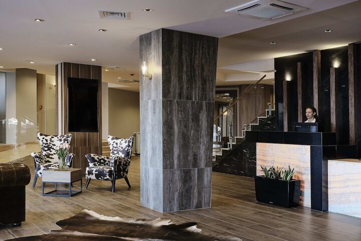 Hotel Interior 6 of 157