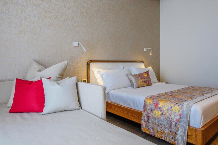 Room 20 of 63
