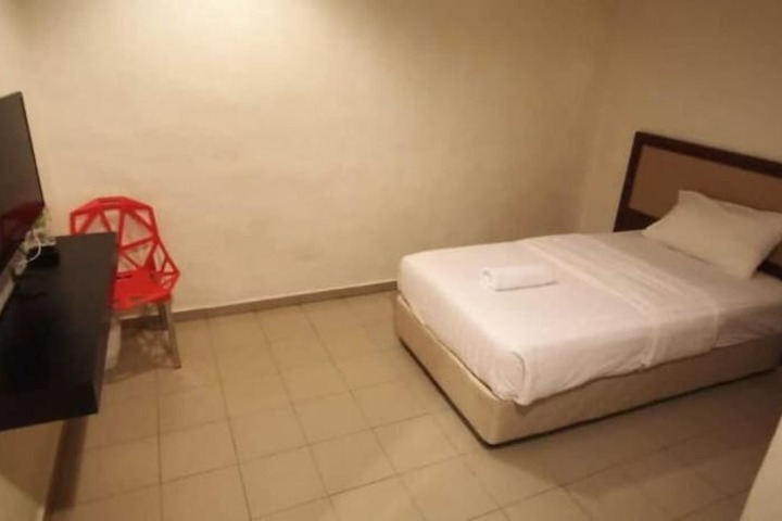 Room 18 of 41