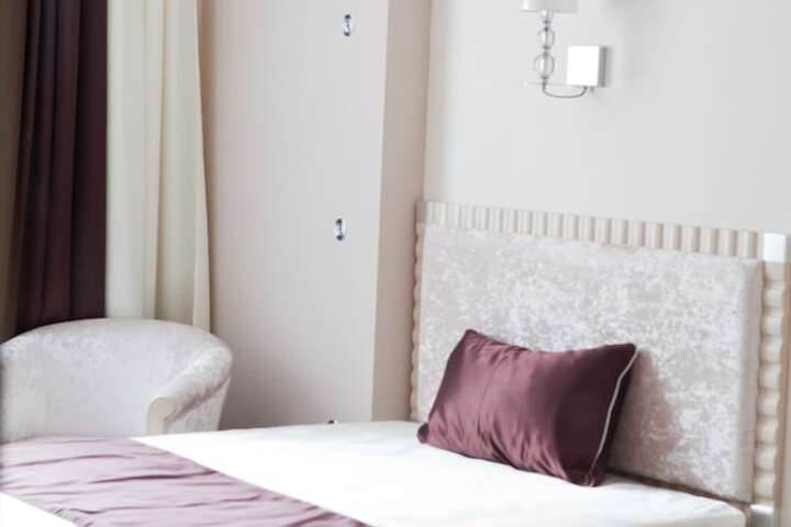 Room 8 of 58