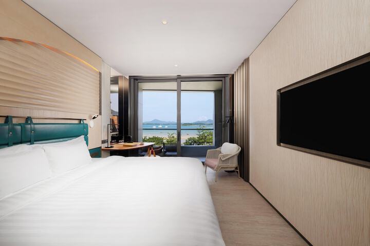 Room 28 of 113