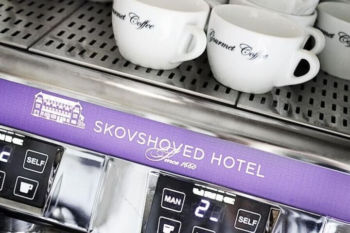 Breakfast/Coffee Service 48 of 71