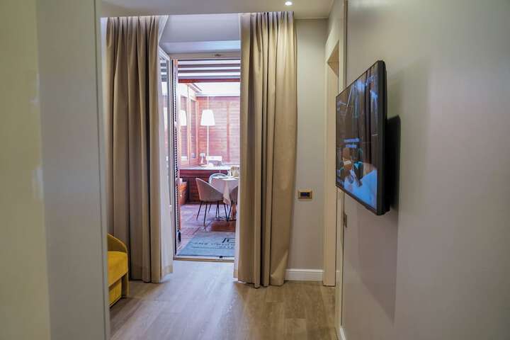 Room 48 of 85