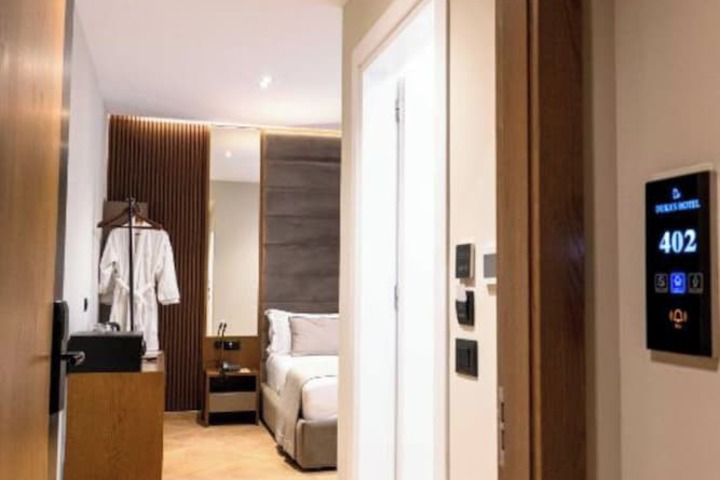 Room 90 of 265