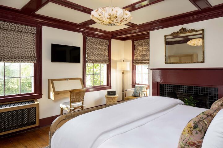 Room 15 of 46