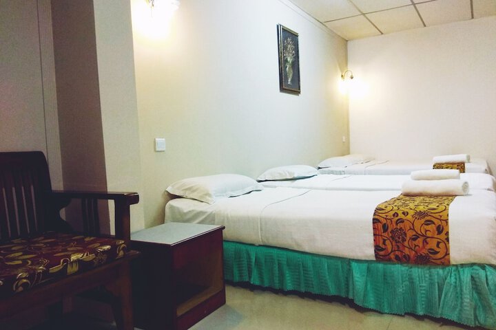 Room 11 of 22