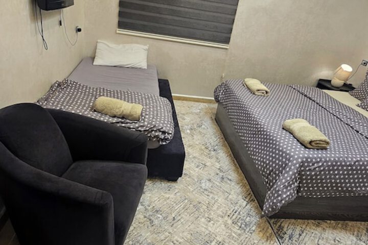 Room 3 of 16