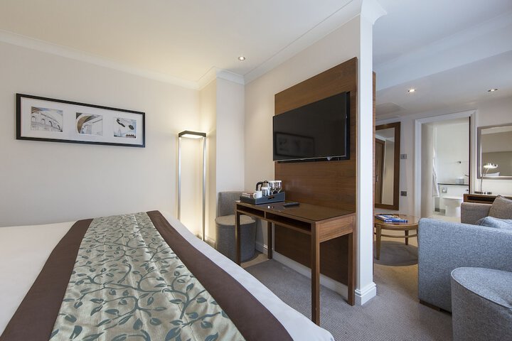 Room 8 of 55
