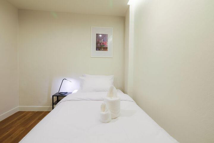 Room 5 of 49