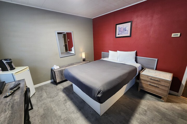 Room 3 of 14