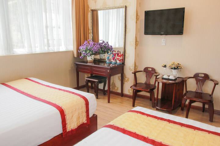 Room 9 of 49