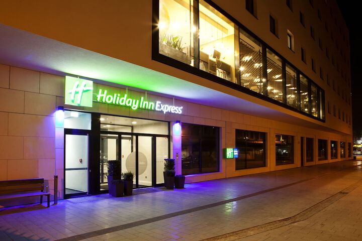 Hotel 67 of 73