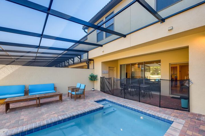 Pool 40 of 46