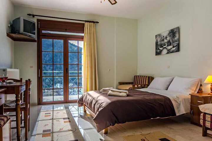 Room 10 of 70