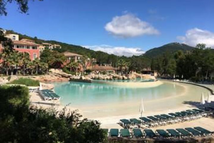Pool 9 of 12