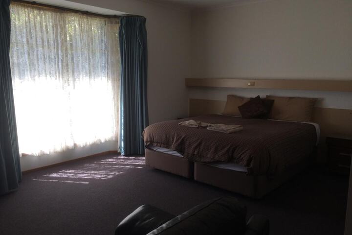 Room 14 of 64