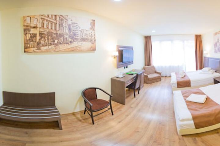 Room 58 of 106