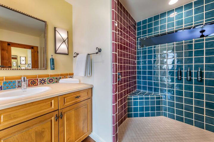 Bathroom shower