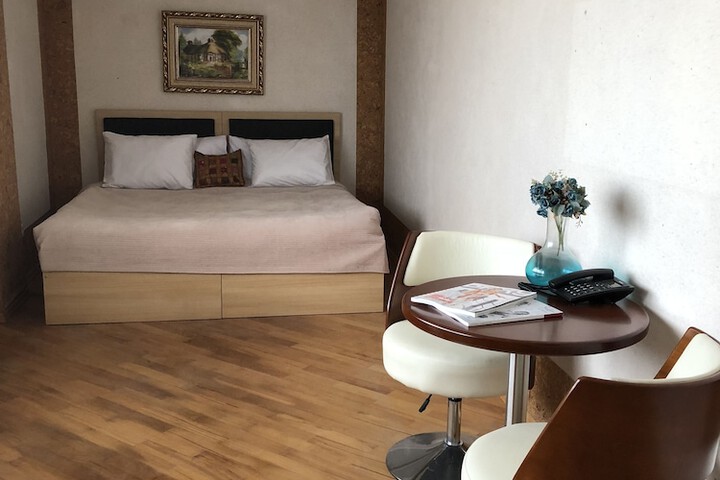 Room 2 of 12
