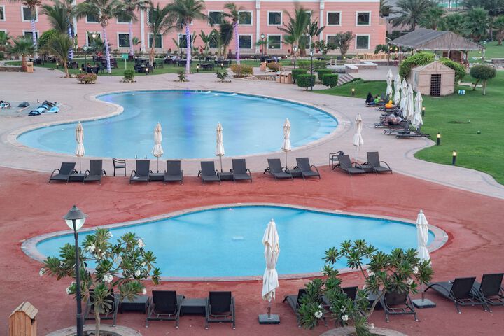 Pool Hotel