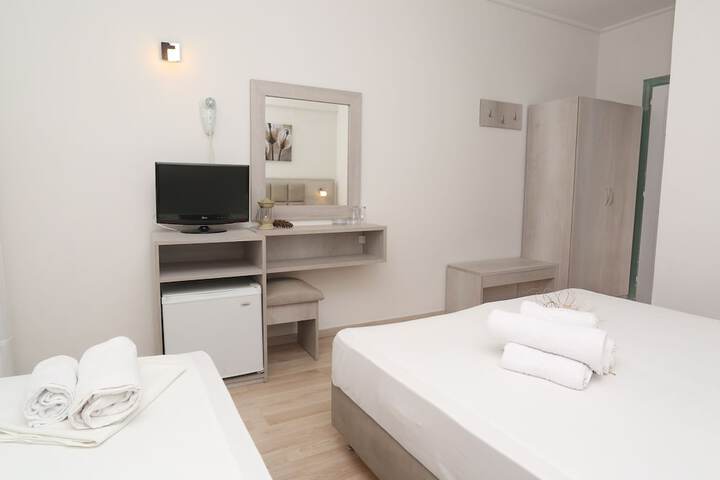 Room 21 of 44