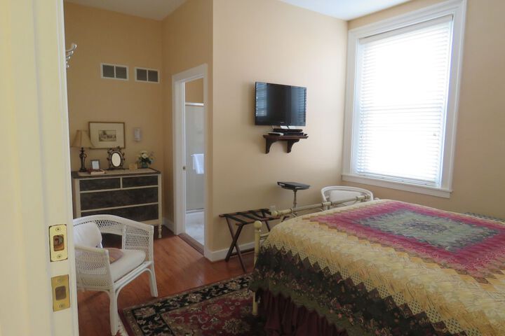 Room 12 of 64