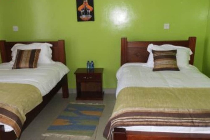 Room 4 of 17
