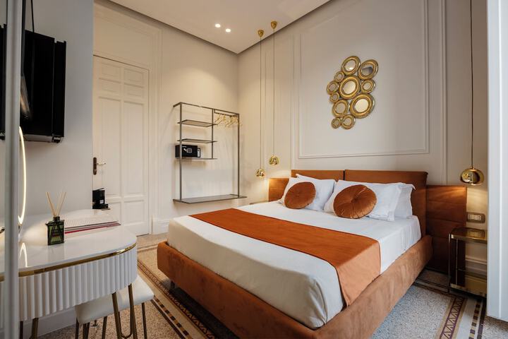 Room 40 of 178