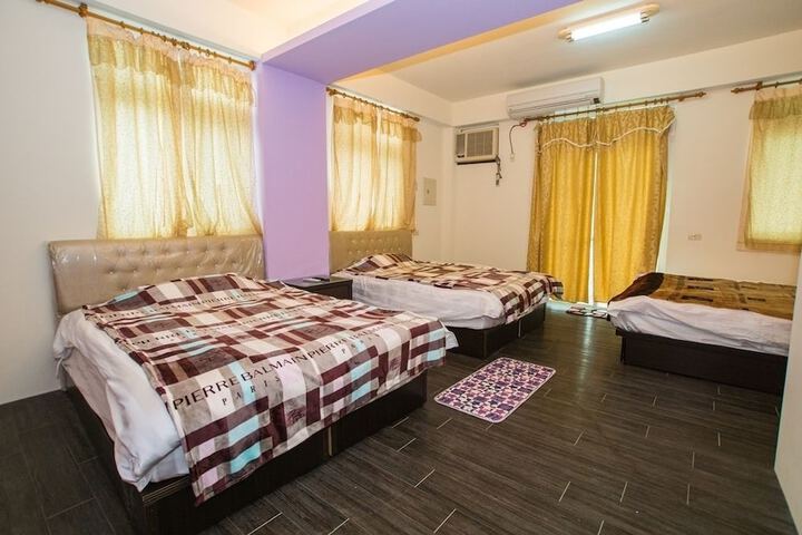 Room 7 of 15