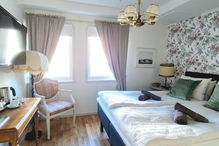 Room 14 of 68
