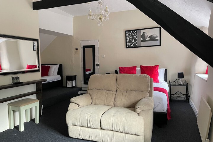 Room 16 of 52