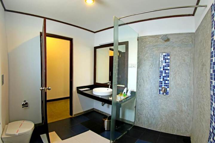 Room 7 of 15