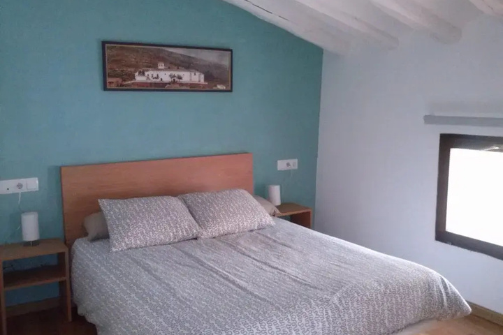 Room 5 of 15