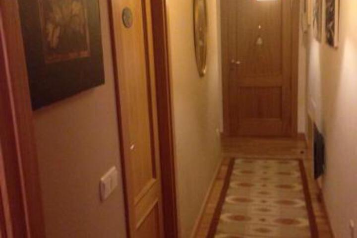 Room 10 of 23