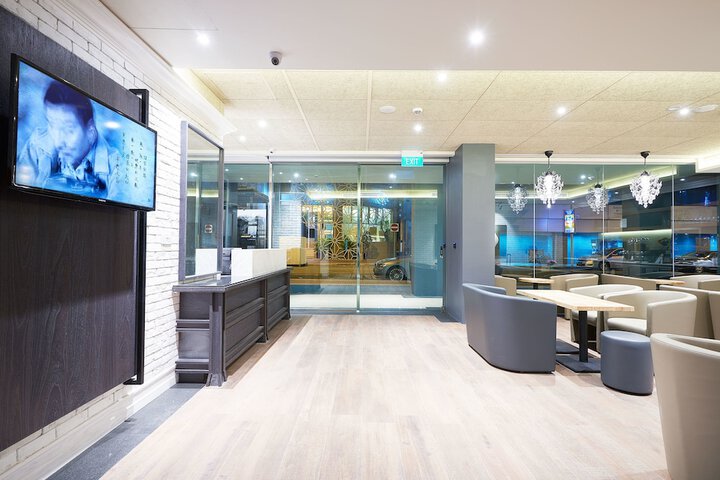 Guest Lobby