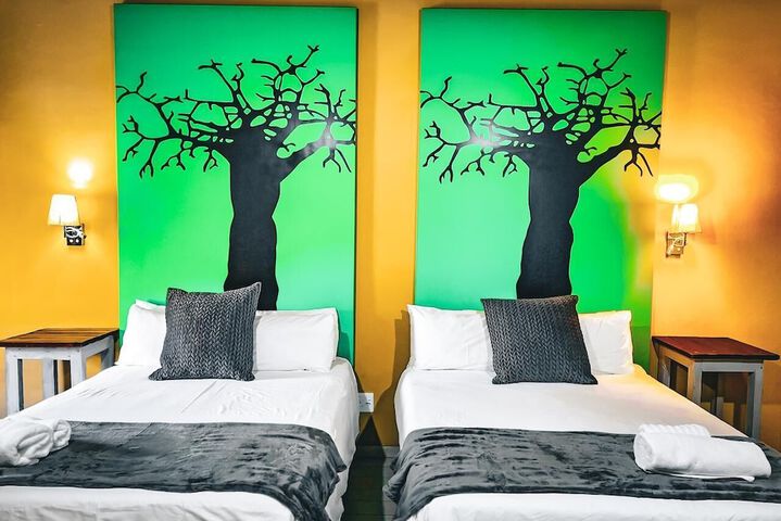 Room 4 of 34