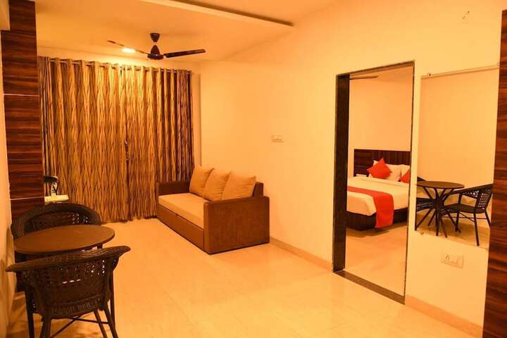 Room 17 of 44