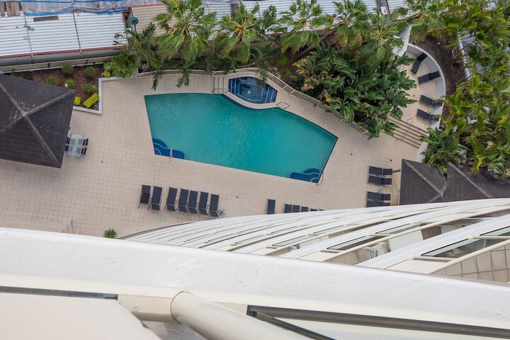 Pool 78 of 91