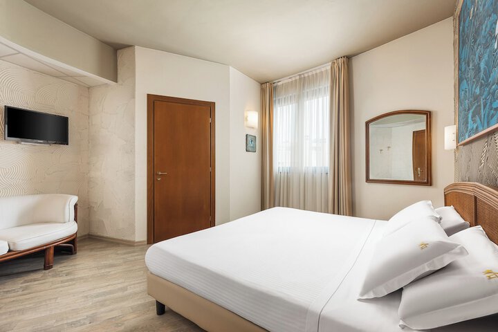 Room 3 of 57