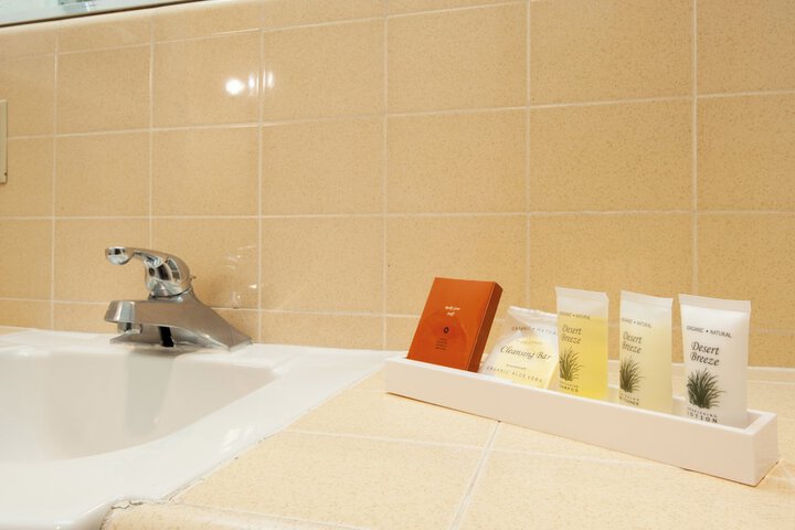 Bathroom amenities