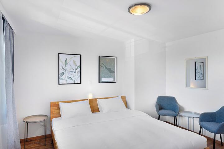 Room 22 of 62