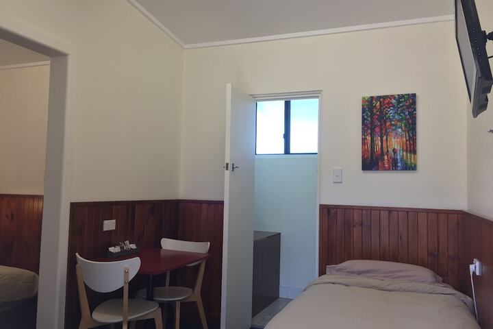 Room 30 of 123