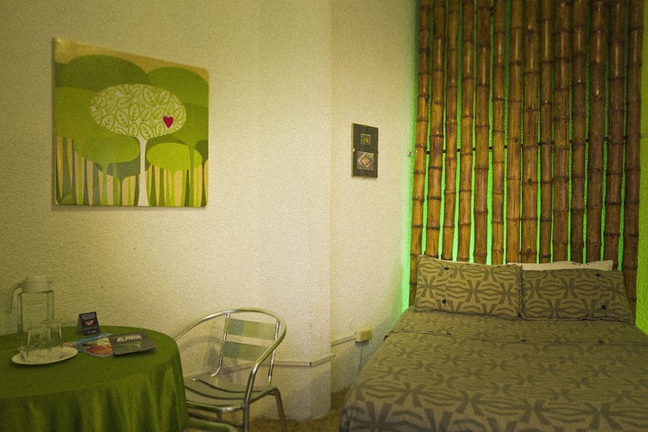 Room 6 of 71
