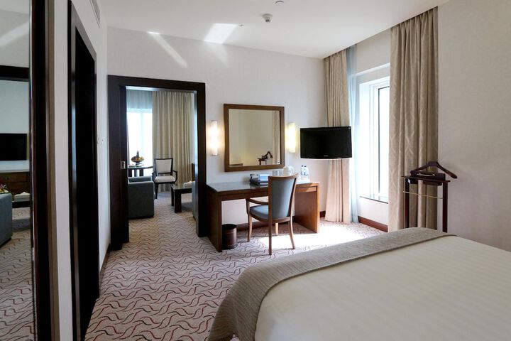 Room 12 of 110