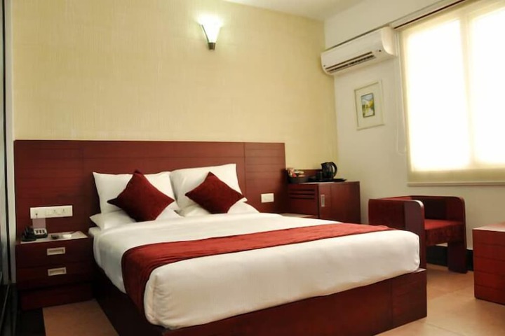 Room 5 of 14