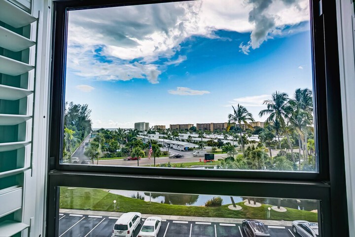 Hotel 19 of 50
