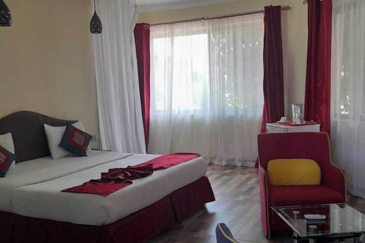 Room 8 of 32